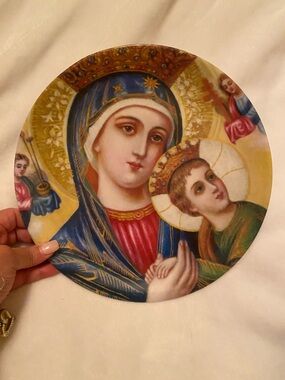 Religious Plate Featuring Madonna and Child in Blue and Gold( plastic)